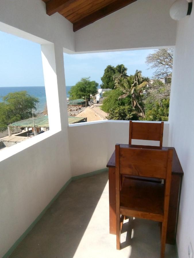 Casa Baobab Bed & Breakfast Seladinha Exterior photo